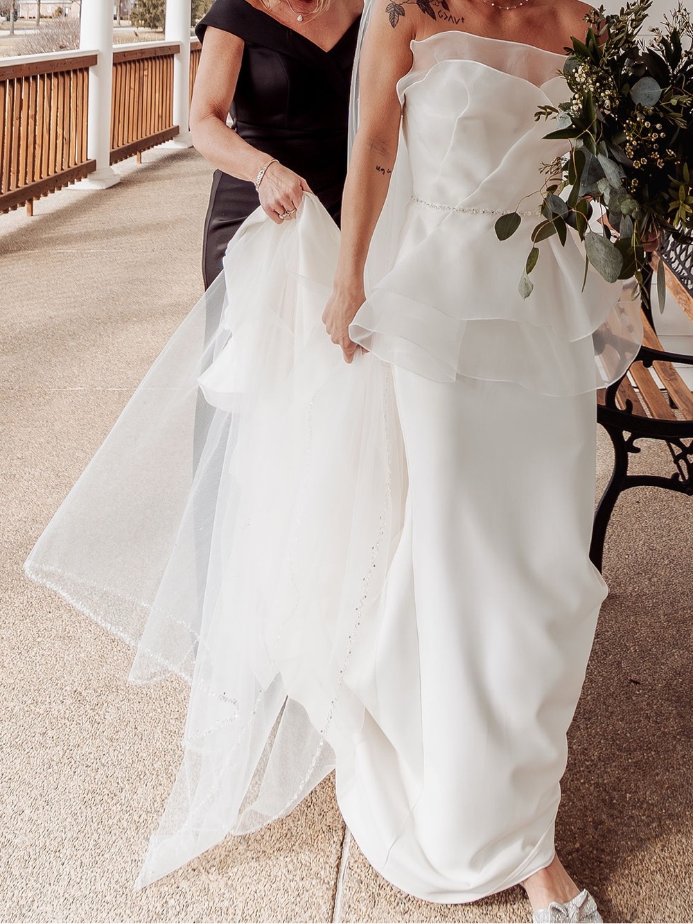 Elegant White Strapless Wedding Dress with Layered Organza Bodice